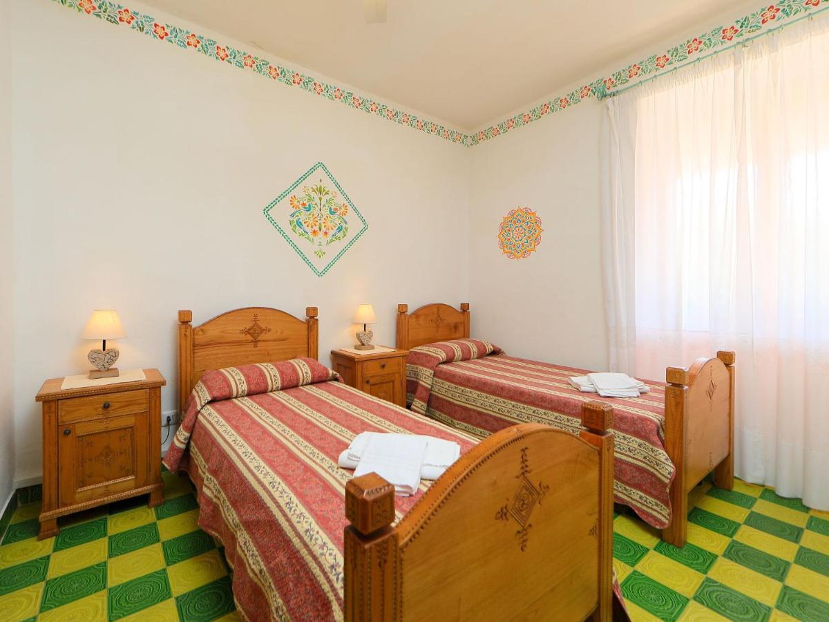 Locazione Turistica Bouganville Badesi Esterno foto